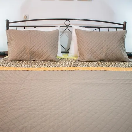 Nea Chora Beach Residence, Seafront Apartment